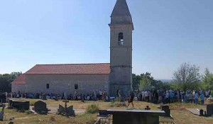 Bukovica, Kistanje, Biovičino Selo: Hram Sv. Petra i Pavla na 500. godišnjicu 2024. g. Foto: SRNA